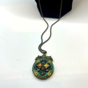 VINTAGE Style Crystal and Bronze Locket‎ With Chain 32”